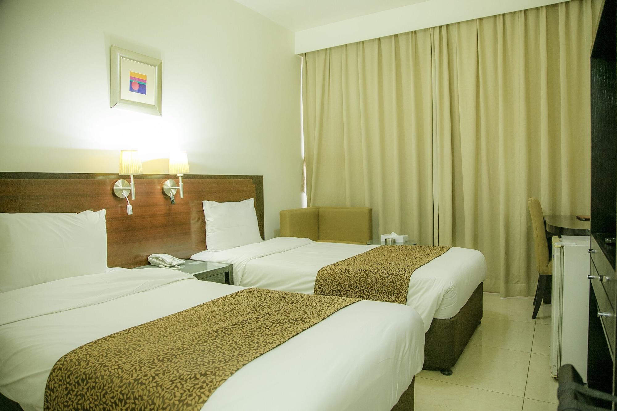 Phoenicia Grand Hotel Dubai Exterior photo